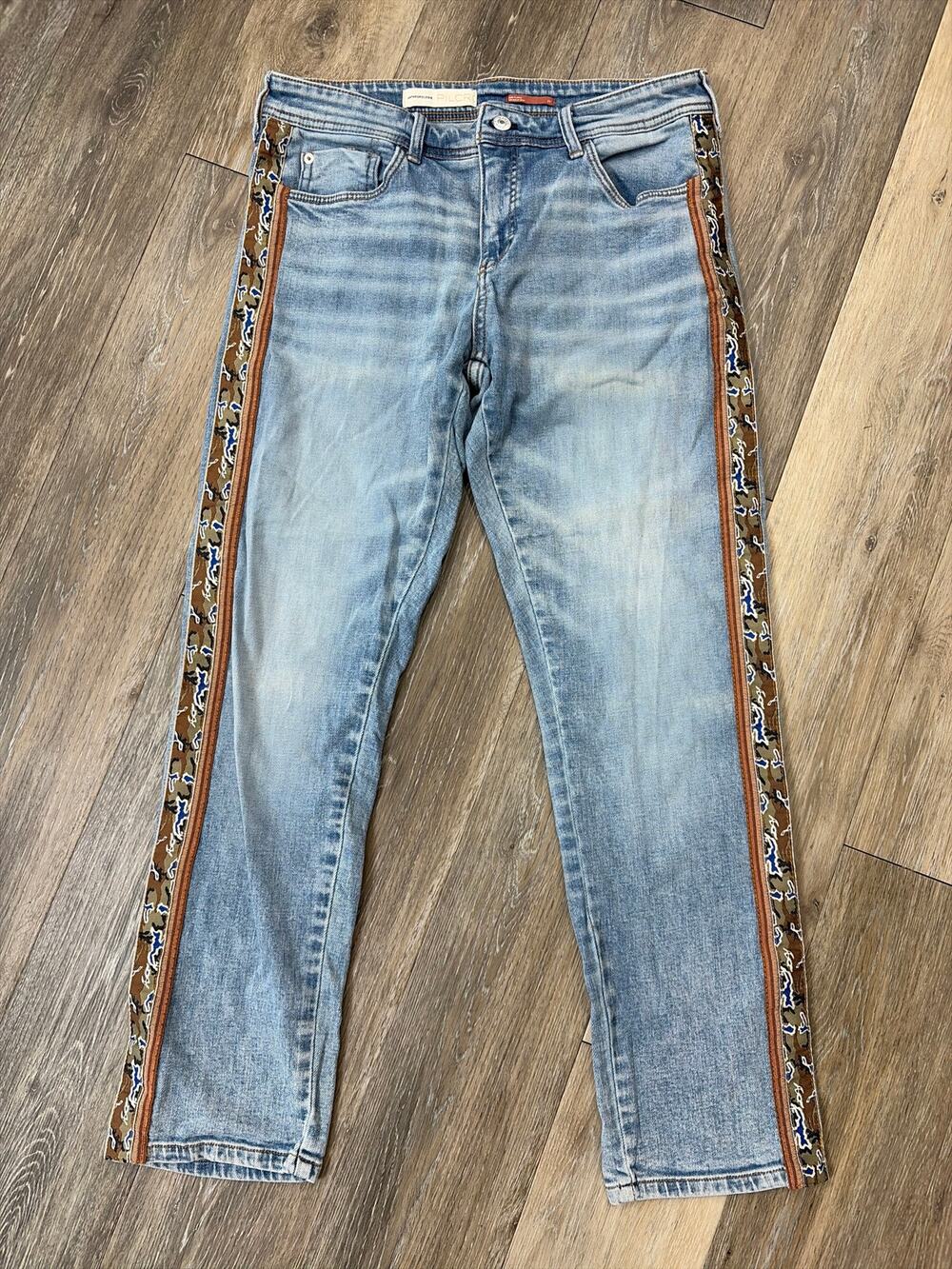 Pilcro Anthropologie Jeans Size 29 Slim Boyfriend Denim Side Stripe Leopard Trim
